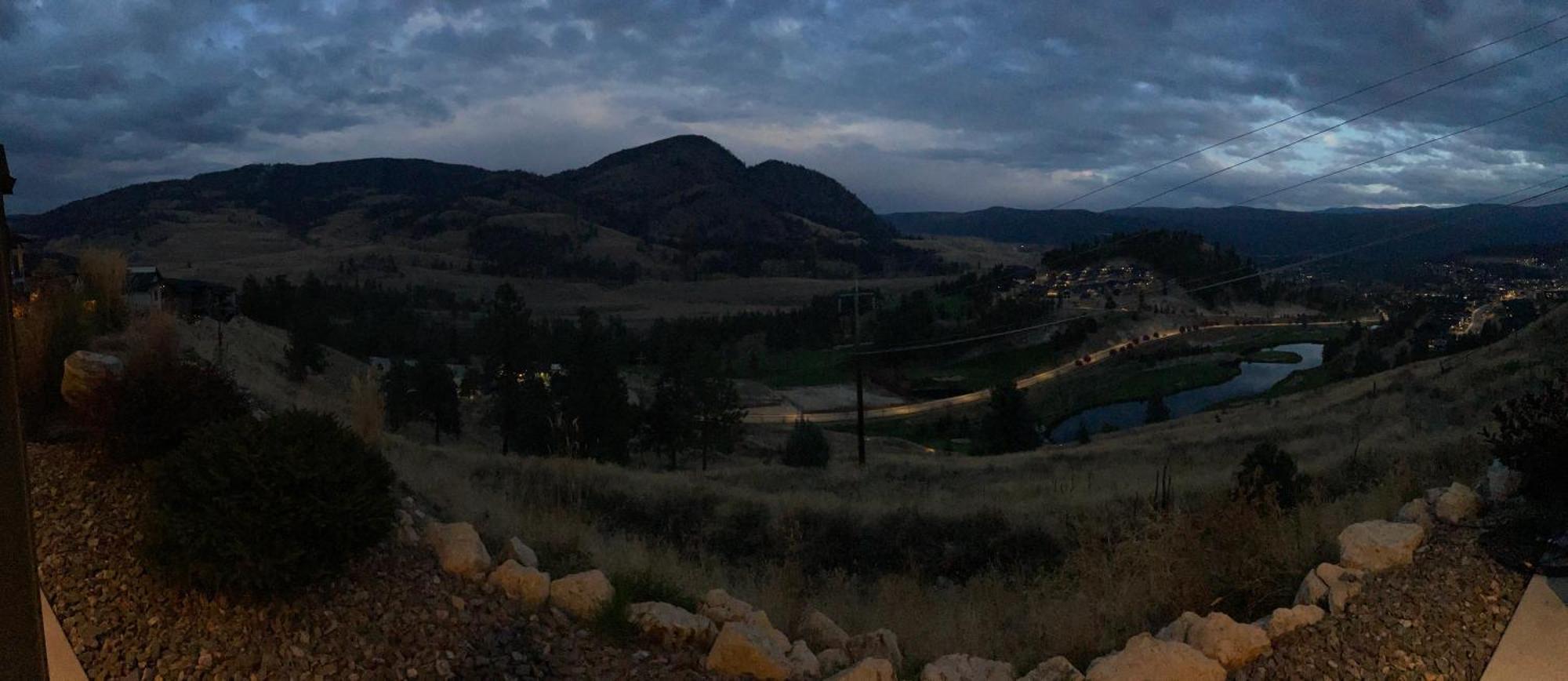 Beautiful Suite On Golf Course Kelowna Esterno foto